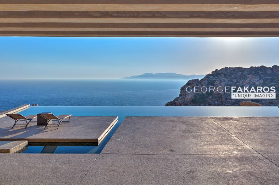 Ios Luxury Residence