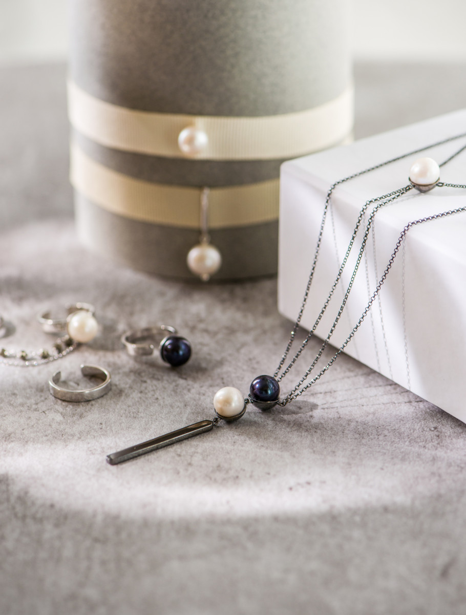 Jewelries