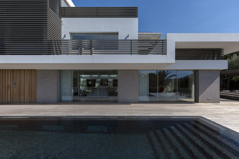 Tsaves Architect Villa