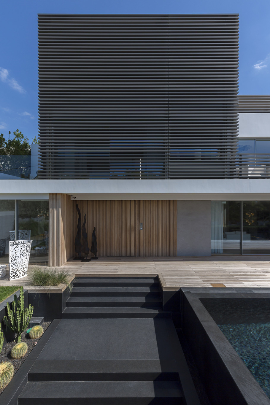 Tsaves Architect Villa